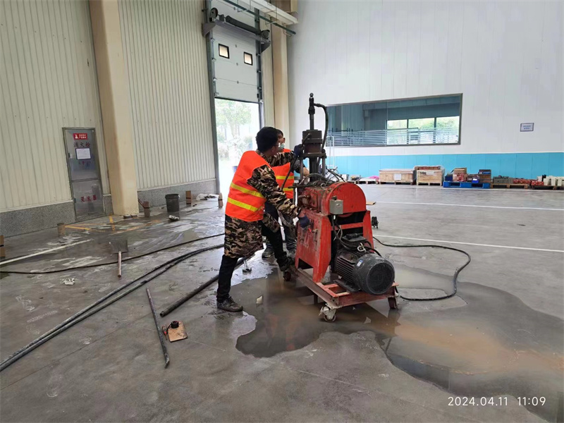 通江厂房地面下沉塌陷注浆加固施工